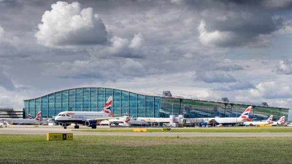 Report suggests Heathrow expansion can occur within air quality limits