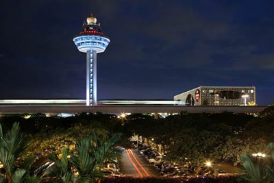 Singapore Changi Airport records almost 5 million passengers in June 2015