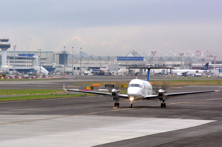 Auckland Airport begins runway pavement replacement work