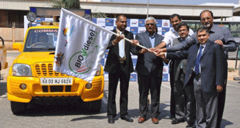 From l-r, Mr. Hari Kumar, VP, Engineering & Maintenance, BIAL, Mr. Y.B Ramakrishna, Executive Chairman, KSBDB, Mr. Abhishek Mudram, Director (Manufacturing), Tetrahead, Mr. Hari Marar, President (Operations), BIAL, Mr. A.K Monappa, Managing Director, KSBDB and Mr. Bhaskar Bodapati, Director (Finance), BIAL