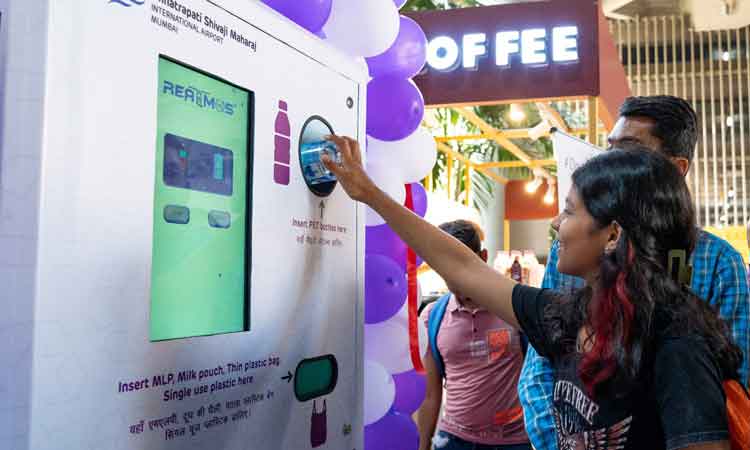 Mumbai’s CSMIA has installed Reverse Vending Machines to encourage passengers and the airport community to recycle plastic bottles.