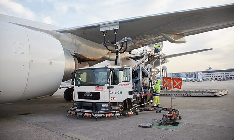 DB Schenker and Lufthansa Cargo launch carbon neutral cargo flight