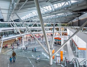 Chopin Airport bids farewell to the 2015 year with a milestone of 11.2 million passengers handled