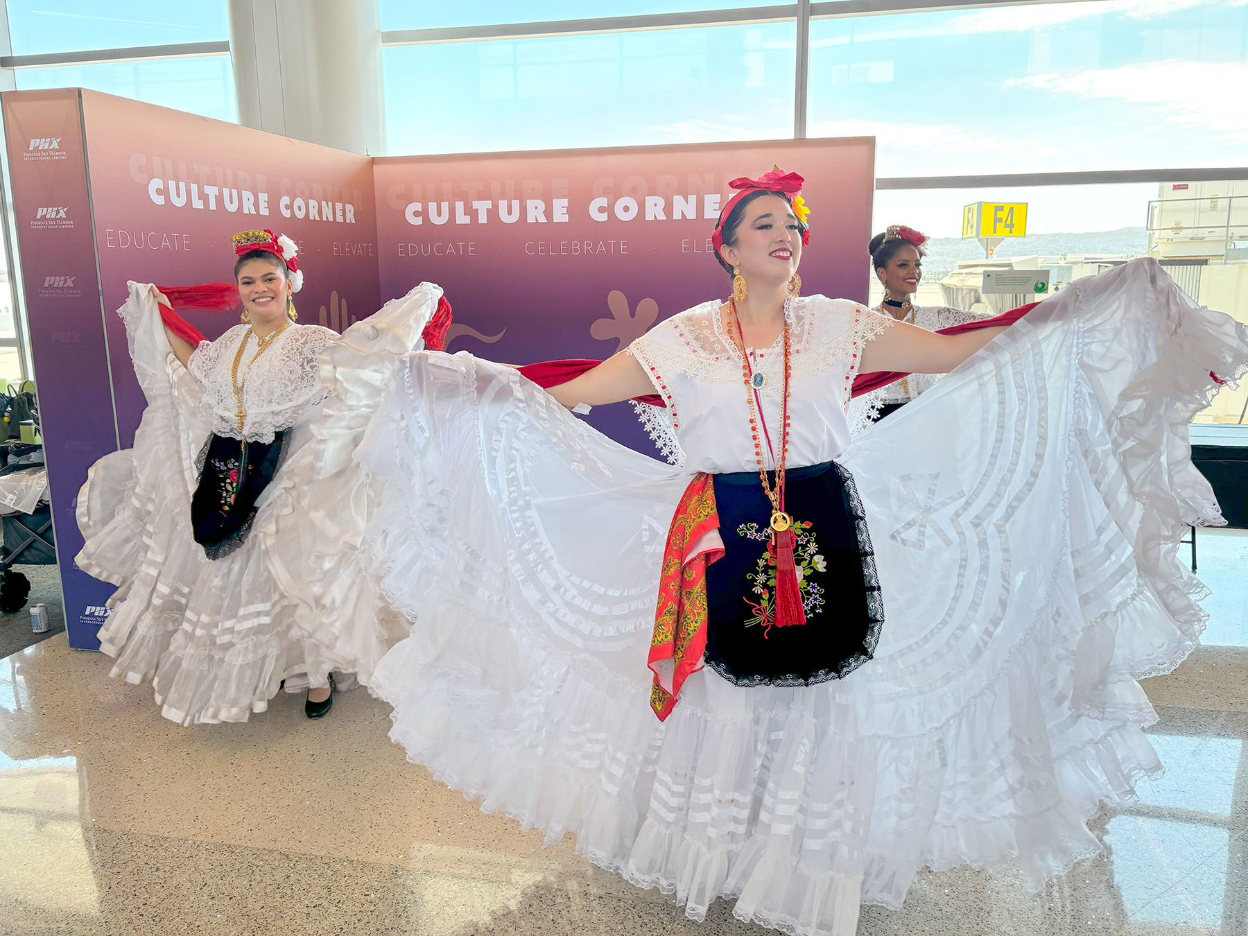 Picture of the week: Phoenix Sky Harbor showcases Arizona arts and culture for travellers in 2026