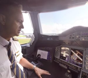 Emirates present 360-video of A380 flight deck