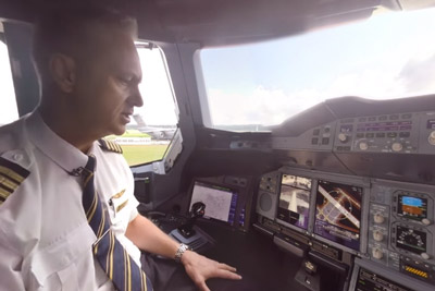 Emirates present 360-video of A380 flight deck