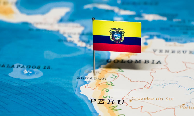 Ecuador restarts passenger traffic