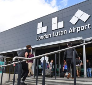 Luton Airport first in the UK to recieve ACI Customer Experience award