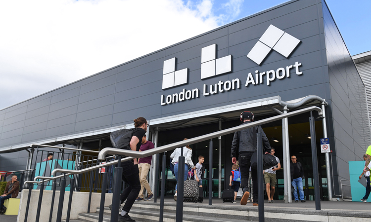 Luton Airport first in the UK to recieve ACI Customer Experience award