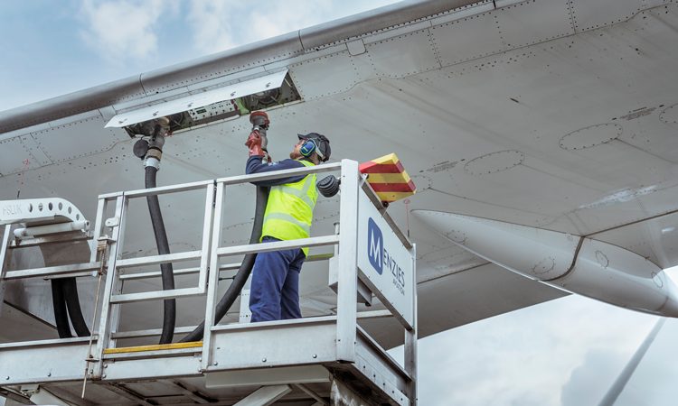 Menzies Aviation joins worldwide mission to decarbonise aviation