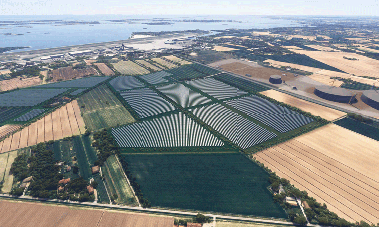 Ahead of his participation in IAR’s Energy Revolution webinar, Davide Bassano, Director of Sustainability at Gruppo SAVE shares how Venice Marco Polo Airport will eliminate scope 1 and 2 emissions by 2030 and become one of the largest renewable energy platforms in the metropolitan area.