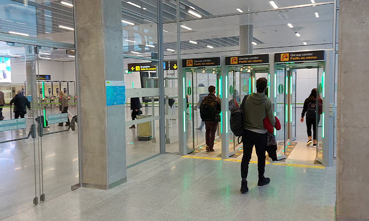 Seville Airport passengers