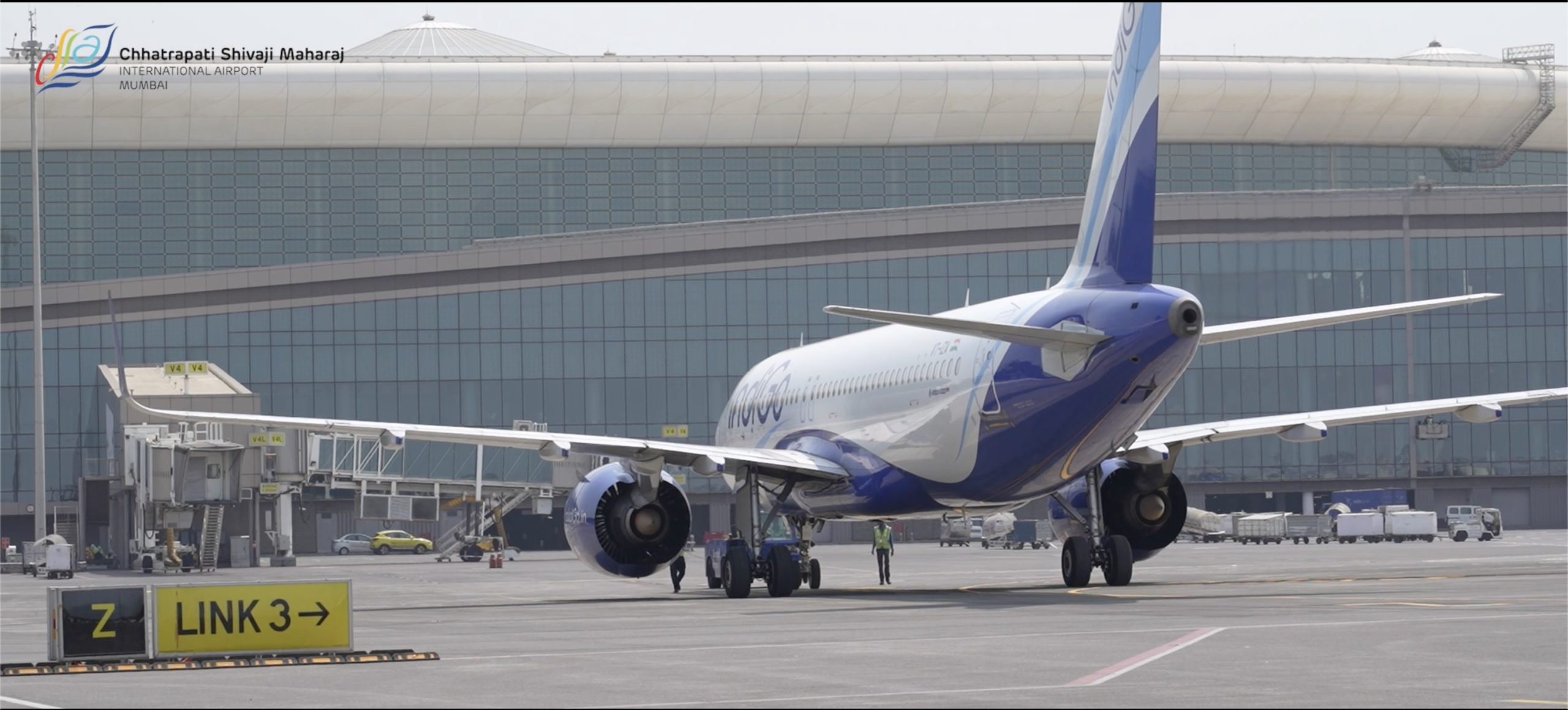 Taxiway Mumbai Airport