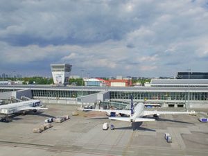Warsaw Chopin Airport records all-time high passenger numbers in August