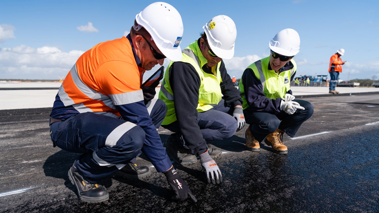 Final layer of Brisbane's new runway set to go down