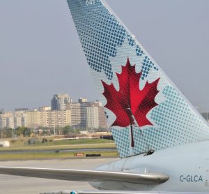 The Government of Canada and aviation industry are working together to take further action to reduce congestion at Canada's busiest airports.