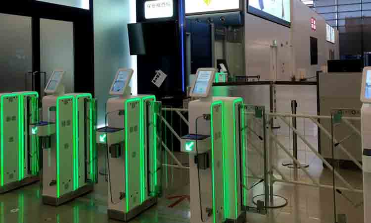 Kansai installs e-gates at entrance to airport security