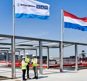 Construction of Amsterdam Airport Schiphol's new Pier A reaches highest point