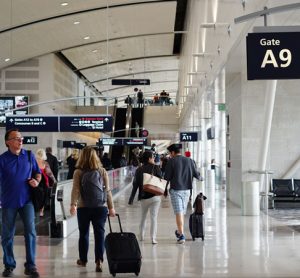 Detroit Airport trails non-ticketed visitors going past security