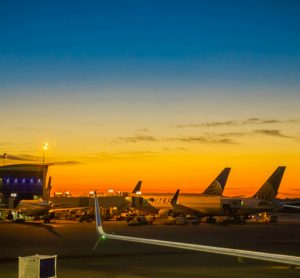 Houston Airport welcomes new aircraft maintenance facility