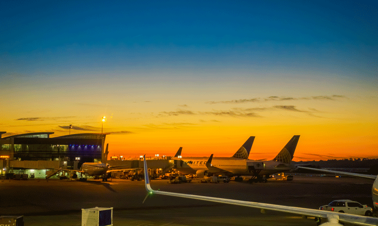 Houston Airport welcomes new aircraft maintenance facility