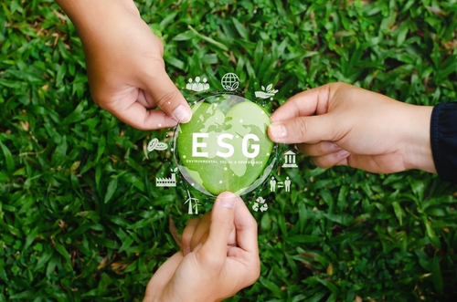 ESG Aena sustainability finance