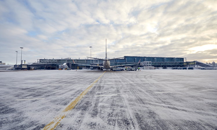 Finland's Rovaniemi Airport rules over winter weather